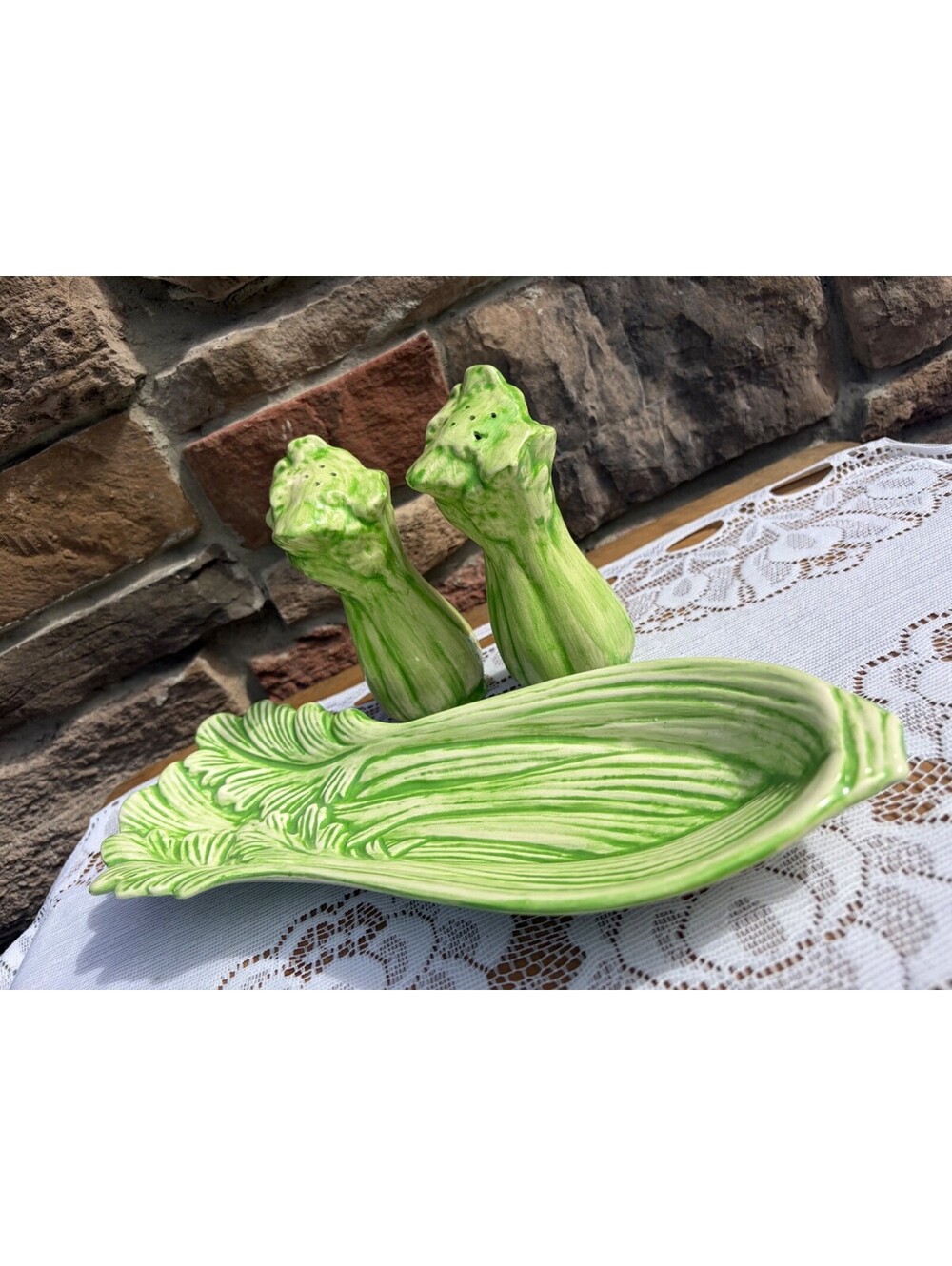 Vtg 3pc Ceramic Celery Salt Pepper Shakers Tray Set Majolica Style Relish Dish